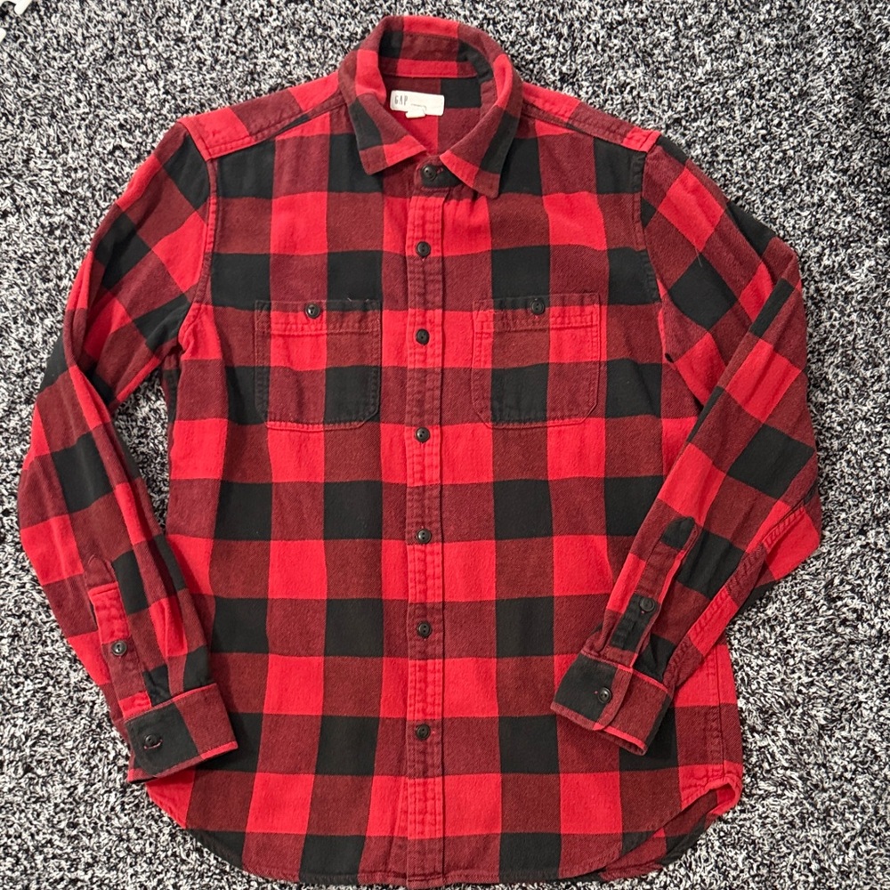 GAP Red and Black Checkered Men's Shirt